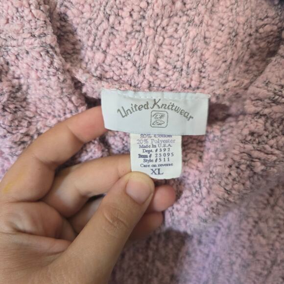 United Knitwear Pink Turtleneck Sweater XL – Textured, Cozy, Vintage USA - Picture 2 of 6